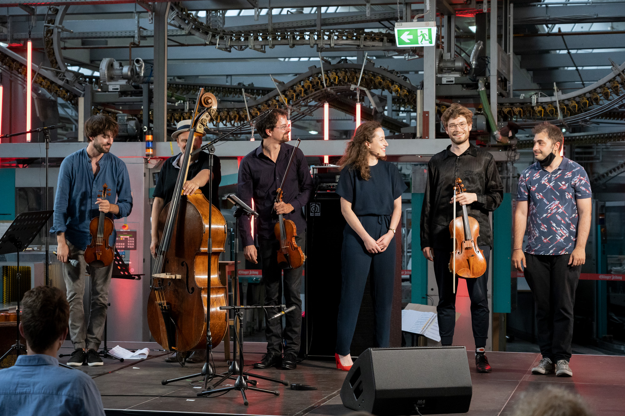 First Strings on Mars und Marie König